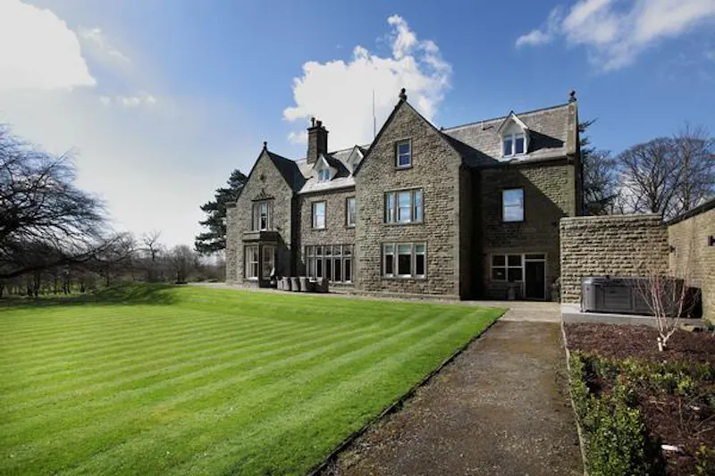 Substantial Downham manor house, G283 (photo 59)