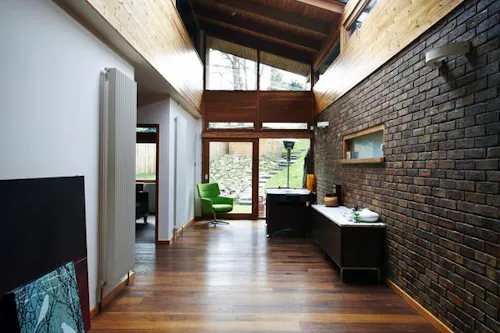 Bromley Modernist house, K391