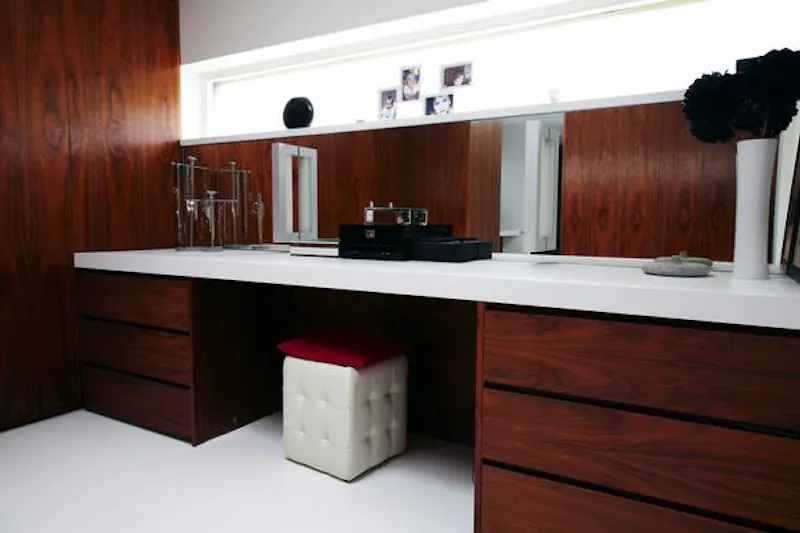 Bromley Modernist house, K391 (photo 25)