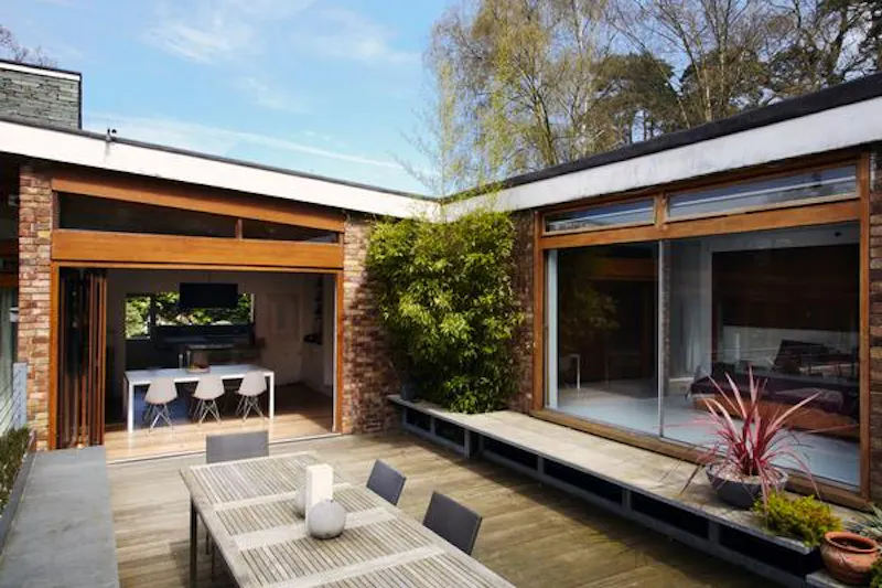 Bromley Modernist house, K391 (photo 33)
