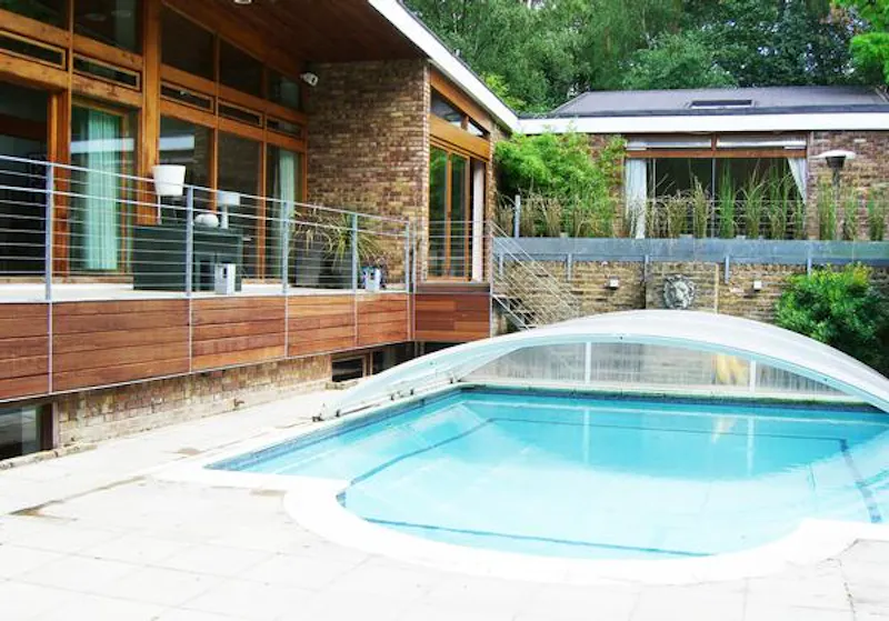 Swimming pool - outdoor at Bromley Modernist house, K391 (photo 36)