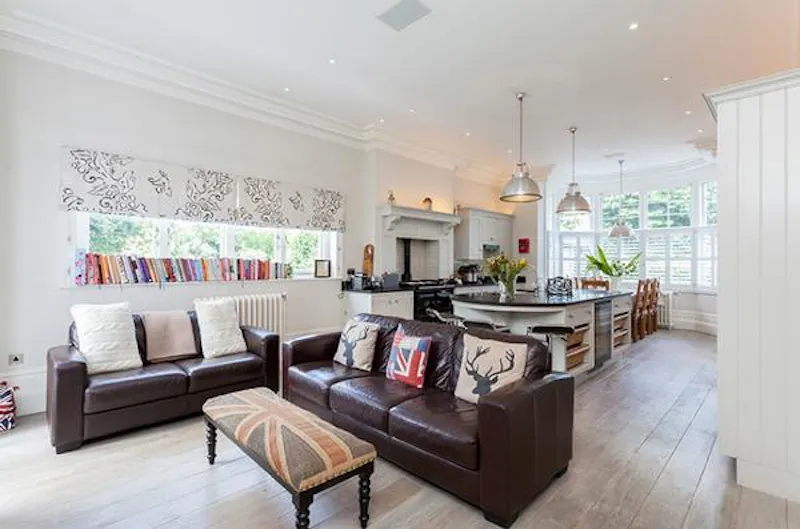 Living Room at Wimbledon indoor pool house, D2181 (photo 11)