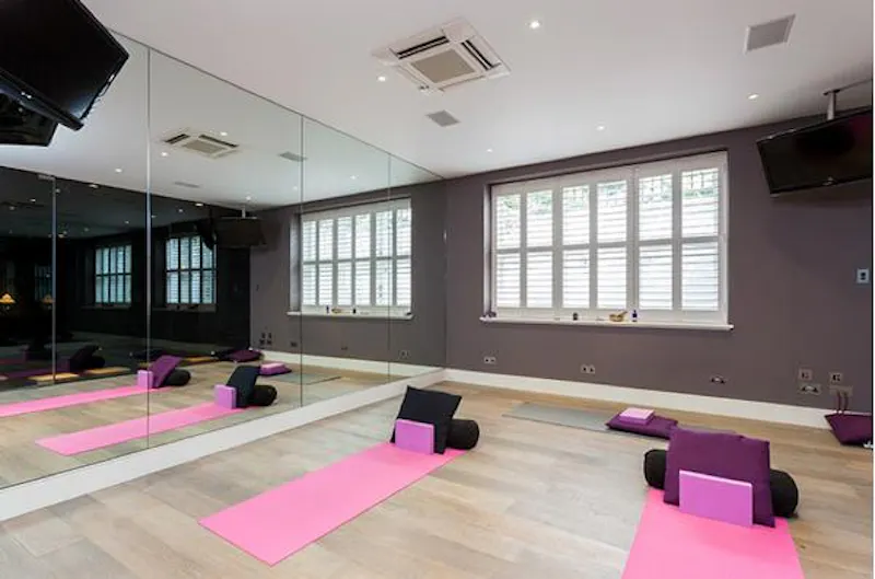 Gym at Wimbledon indoor pool house, D2181 (photo 13)