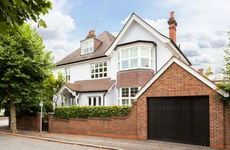 Garage at Wimbledon indoor pool house, D2181 (photo 37)