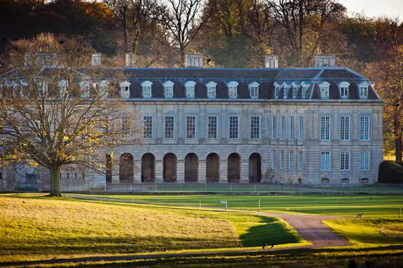 Versaille style estate in Kettering, A1355 (photo 12)
