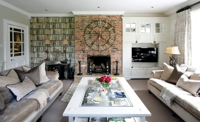 Exposed brick at Film location D1528 in Surrey (photo 9)
