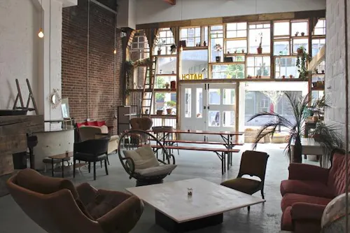 Quirky Homerton cafe, R784