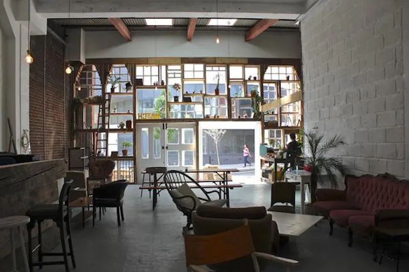 Quirky Homerton cafe, R784 (photo 3)