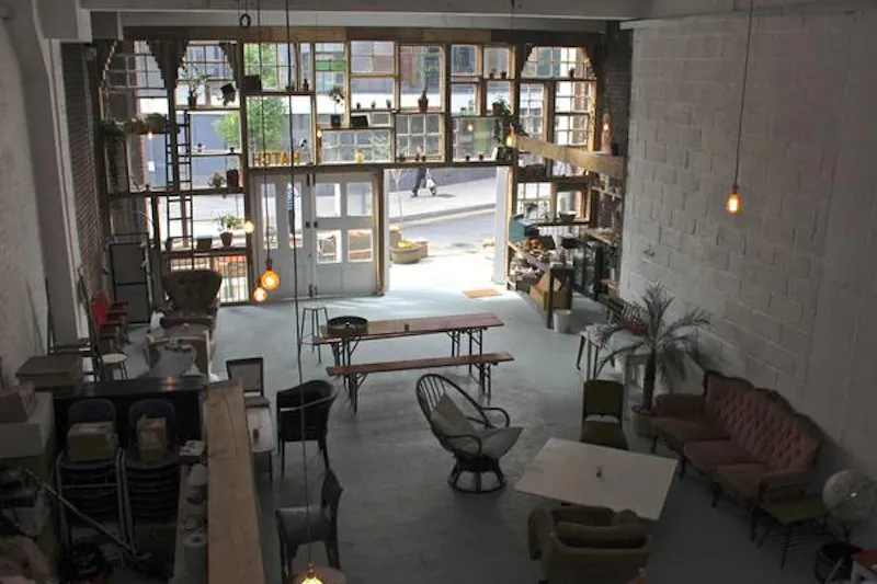 Quirky Homerton cafe, R784 (photo 22)