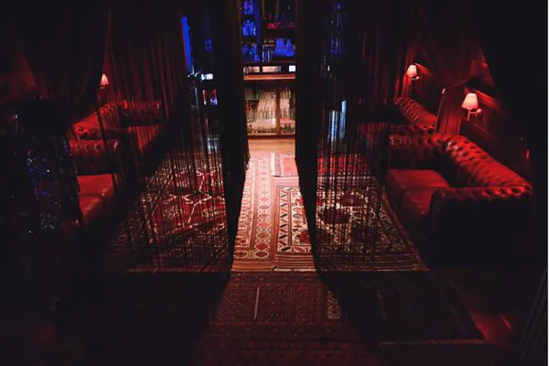 Shoreditch gentlemen's club, R785 (photo 15)