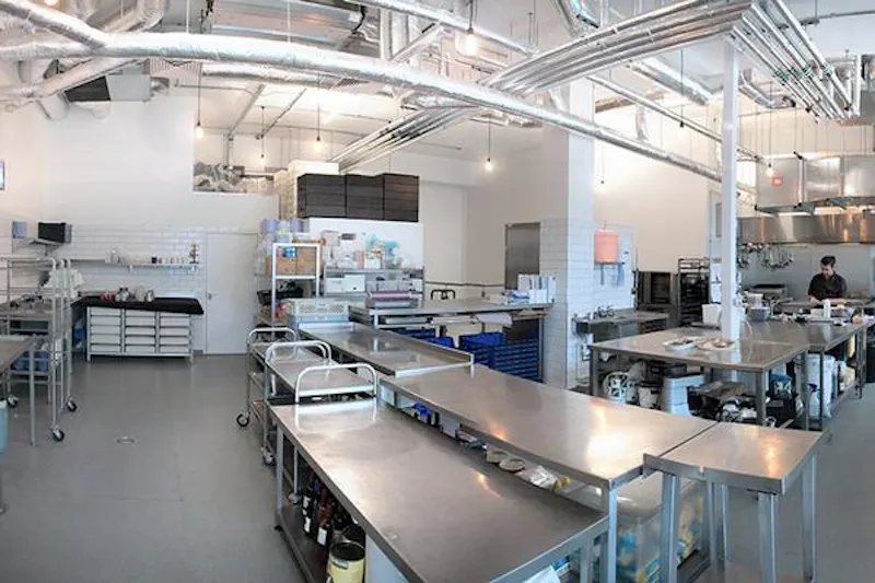 Bright studio kitchen in Old Street, Q91 (photo 1)
