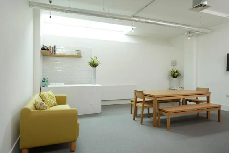 Bright studio kitchen in Old Street, Q91 (photo 5)