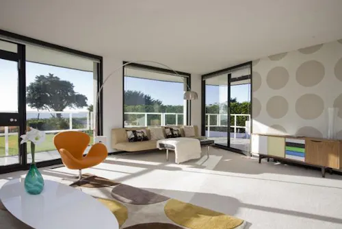 Retro Modernist house in Preston, K392