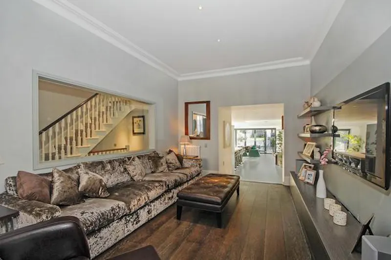 Stylish Wandsworth family house, B1640 (photo 4)