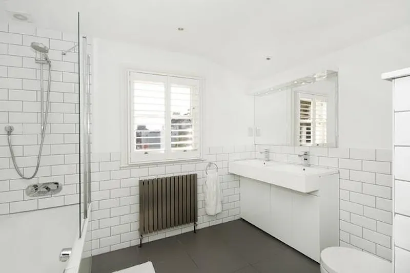 Stylish Wandsworth family house, B1640 (photo 18)
