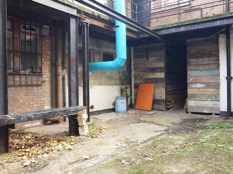 Courtyard at Seven Sisters Factory studio, N279 (photo 33)