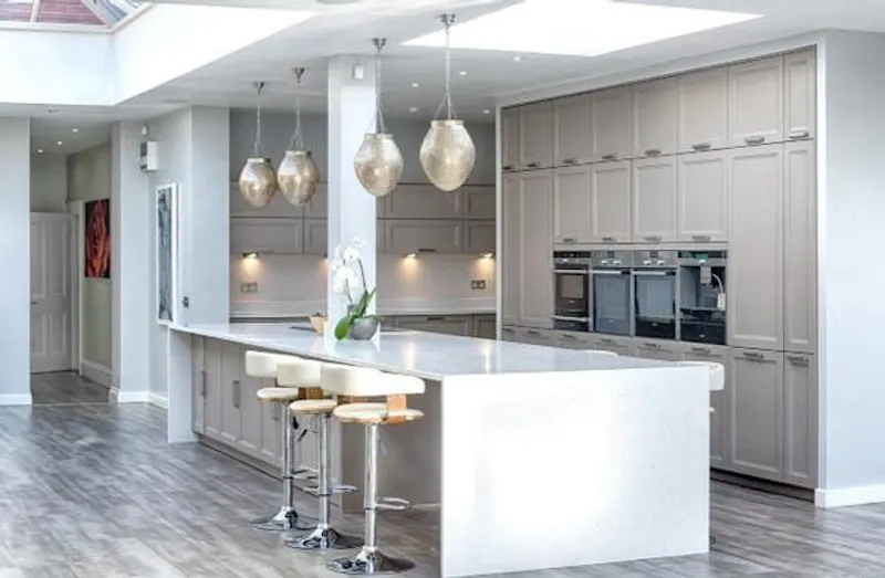 Kitchen island at Film location E400 in East Sussex (photo 4)