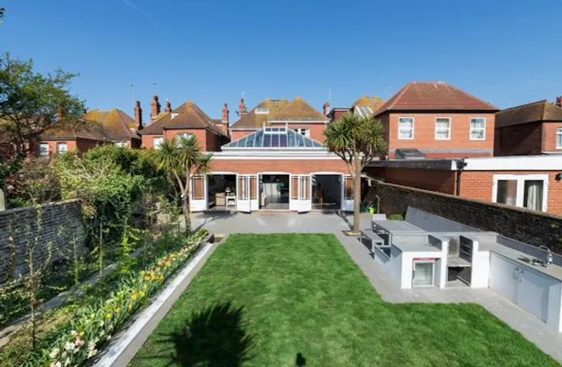 French doors at Film location E400 in East Sussex (photo 9)