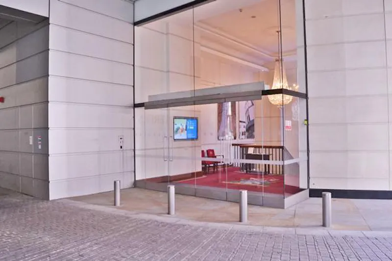 Neo-classical City ballroom, Q79 (photo 23)