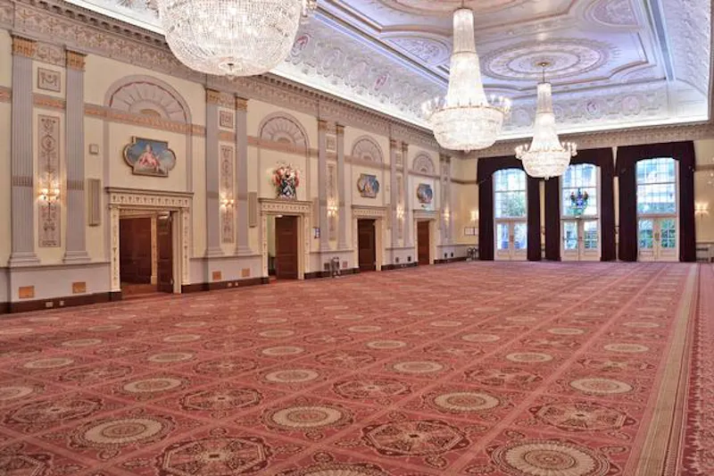Neo-classical City ballroom, Q79 (photo 11)