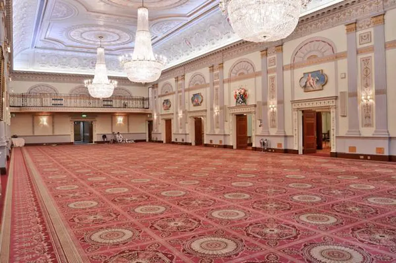 Neo-classical City ballroom, Q79 (photo 19)