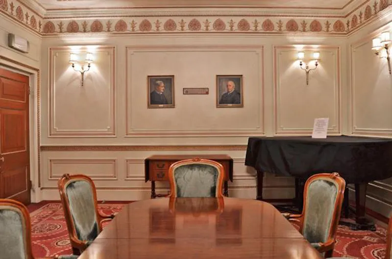 Neo-classical City ballroom, Q79 (photo 28)