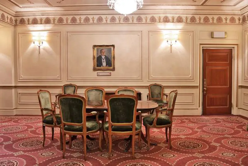 Neo-classical City ballroom, Q79 (photo 29)