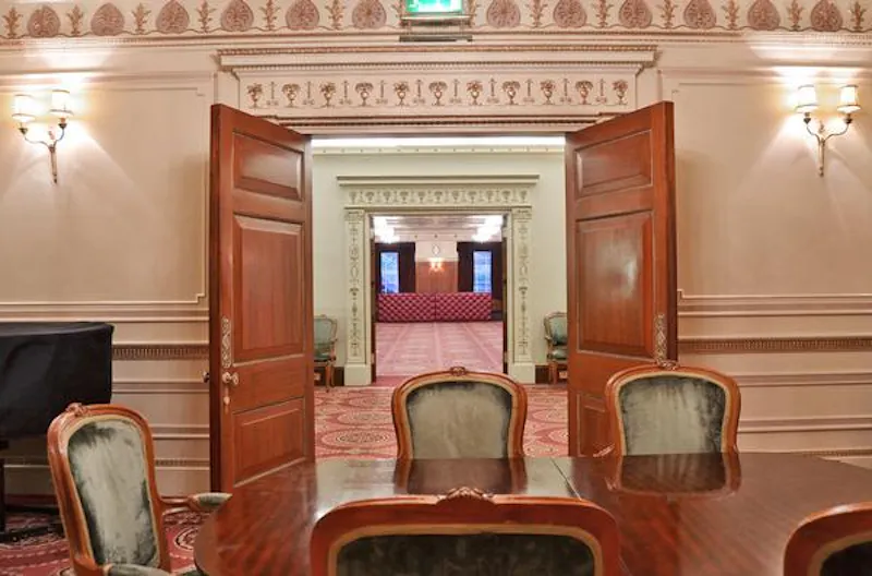 Neo-classical City ballroom, Q79 (photo 33)