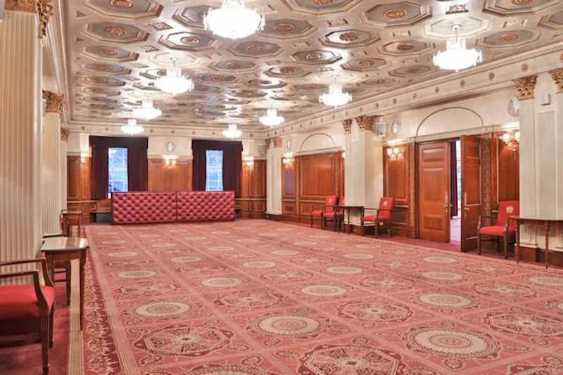 Neo-classical City ballroom, Q79 (photo 35)