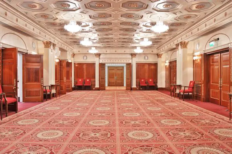 Neo-classical City ballroom, Q79 (photo 37)