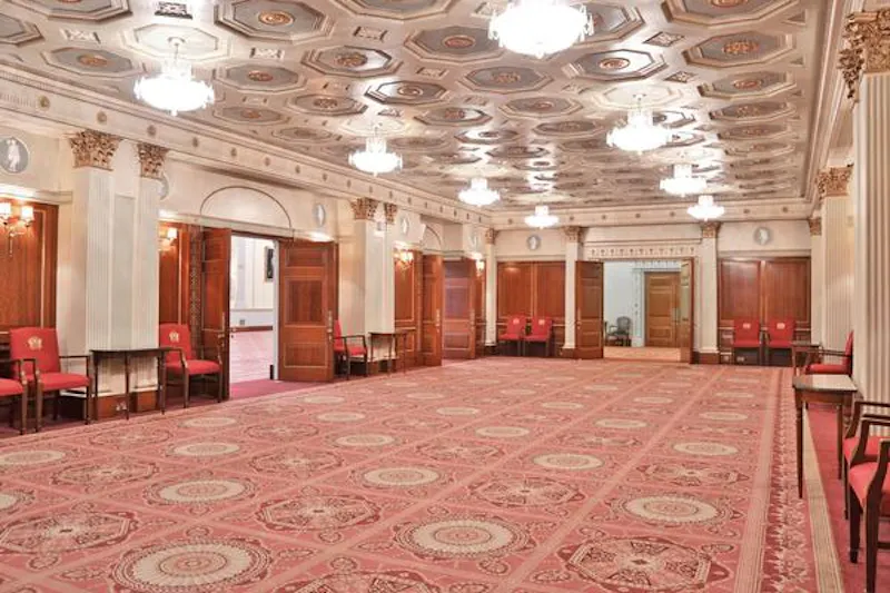 Neo-classical City ballroom, Q79 (photo 38)