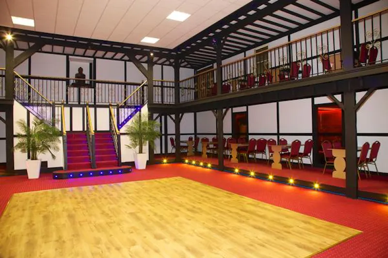 Ballroom at Spacious Winchester fun palace, D2187 (photo 42)