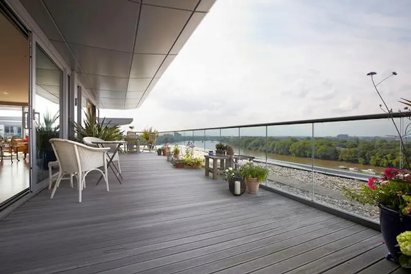 Balcony at Wandsworth Thames apartment, F1054 (photo 14)