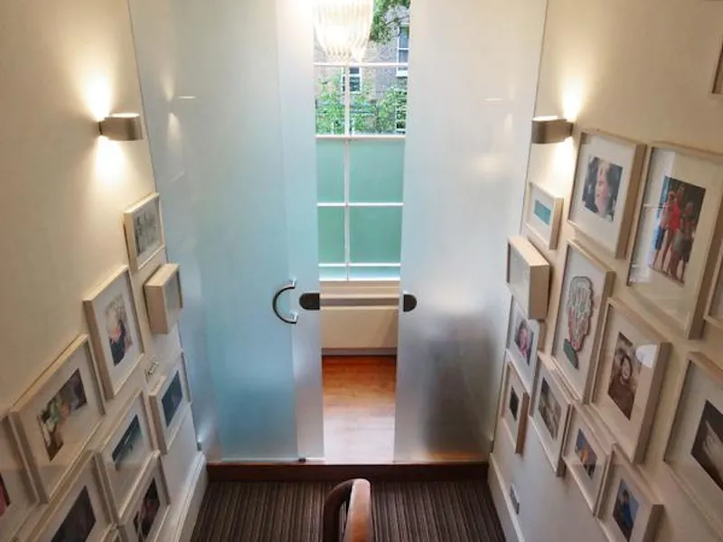 Colourful Notting Hill Villa, E402 (photo 16)