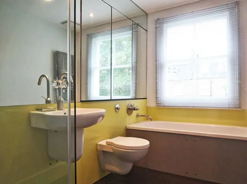 Bathroom at Colourful Notting Hill Villa, E402 (photo 25)