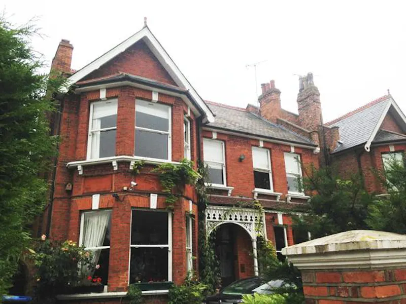 Cricklewood house, B1645 (photo 1)