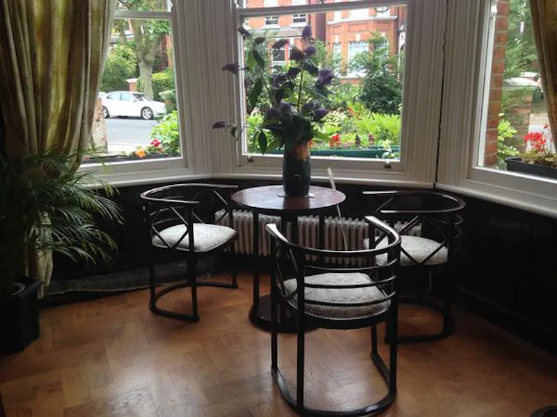 Cricklewood house, B1645 (photo 8)