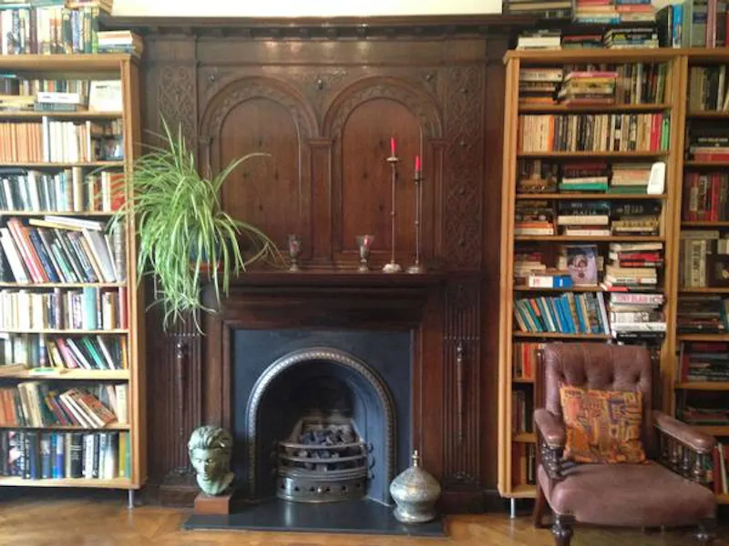 Fireplace at Cricklewood house, B1645 (photo 15)