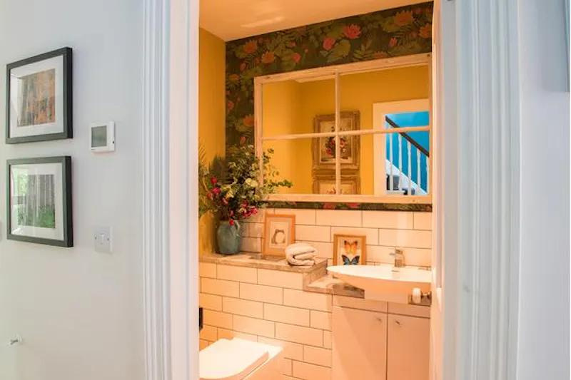 Stunning Sydenham house, B1646 (photo 13)