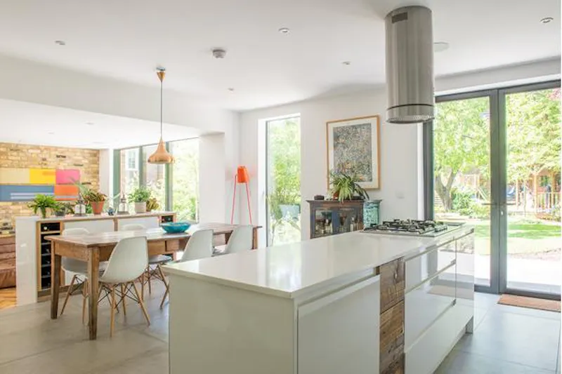 Kitchen at Stunning Sydenham house, B1646 (photo 16)