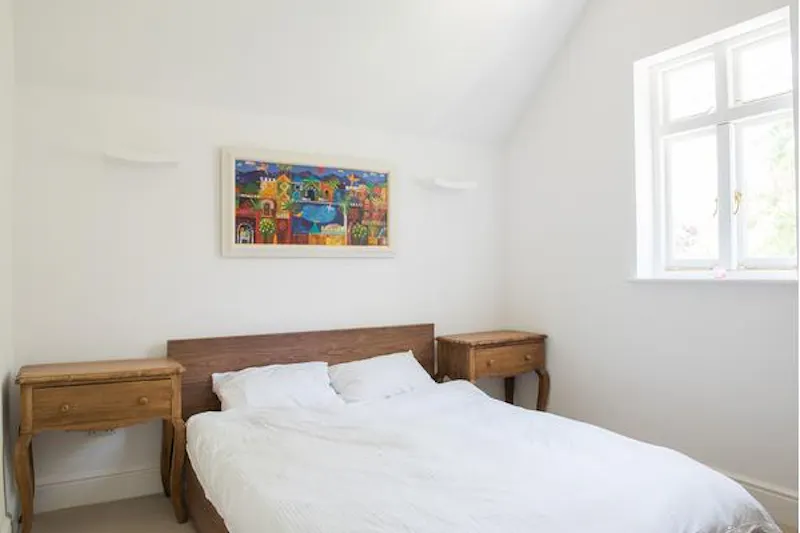 Bedroom at Stunning Sydenham house, B1646 (photo 30)