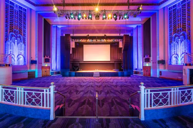 Art deco theatre in Limehouse, R788 (photo 6)