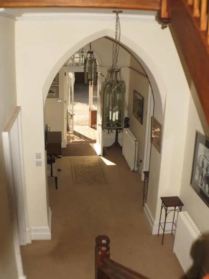 Entrance hall at Newton Abbot Gothic house, B1647 (photo 5)