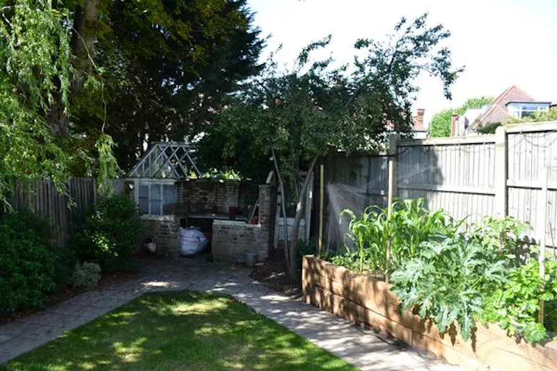 Film location E403 in London (photo 30)