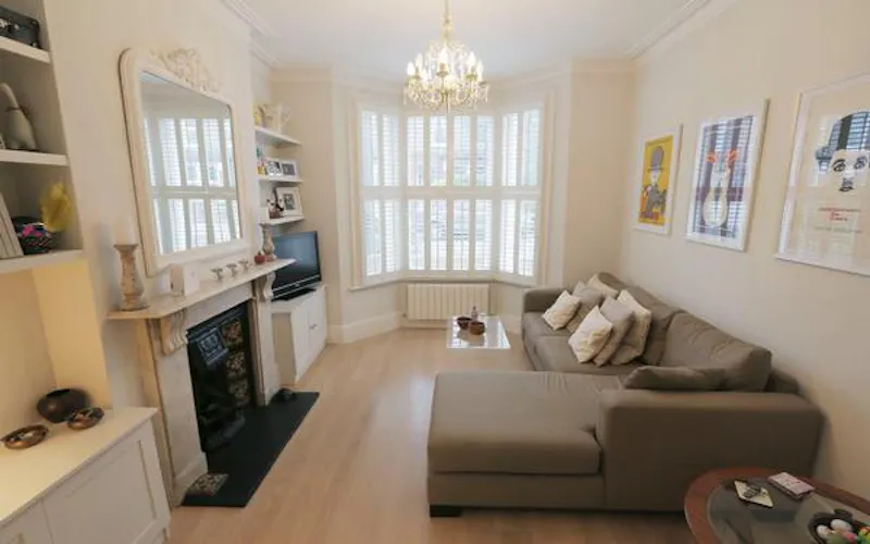Living Room at Film location E404 in London (photo 10)