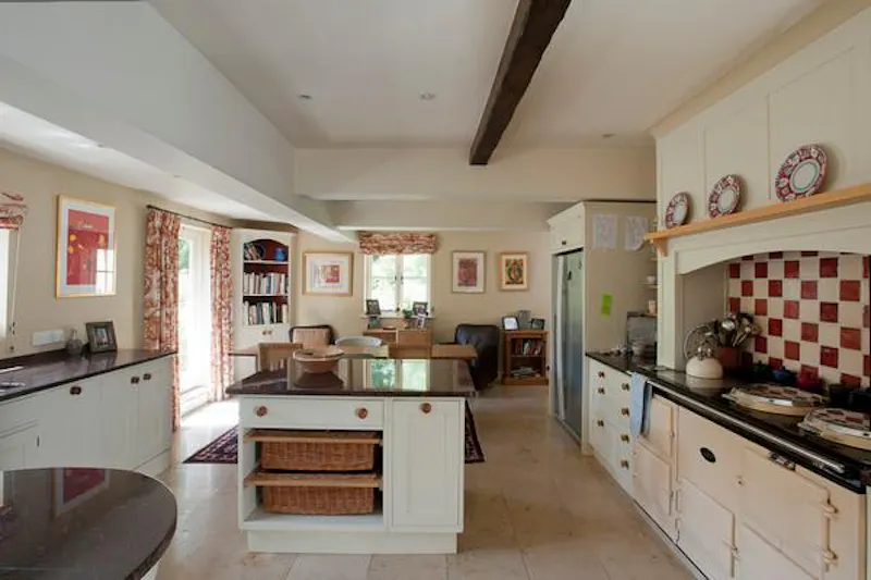 Aga at Kent traditional country house, M286 (photo 3)