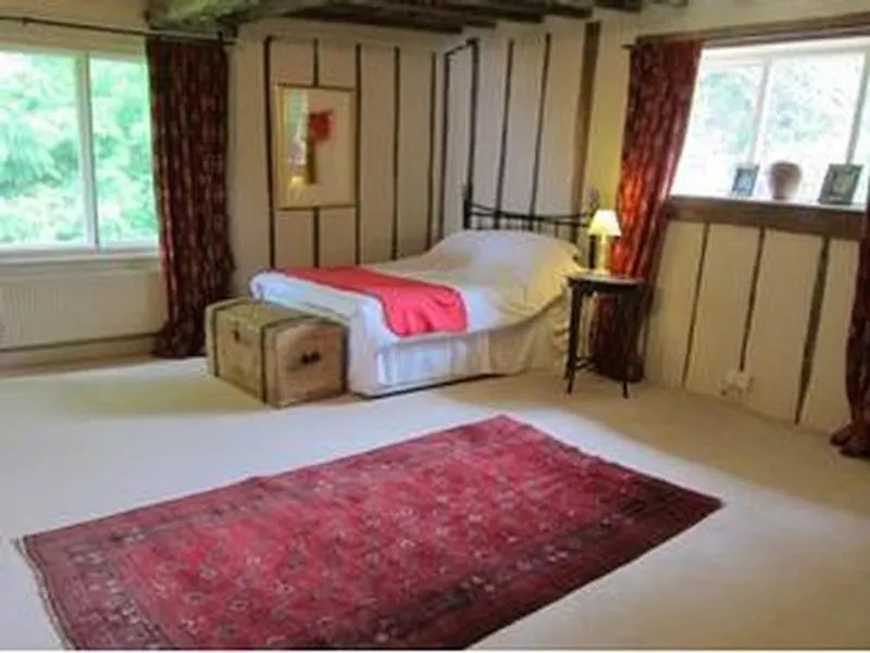 Kent traditional country house, M286 (photo 18)