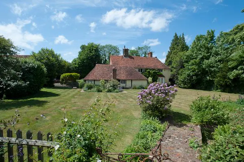 Kent traditional country house, M286 (photo 40)