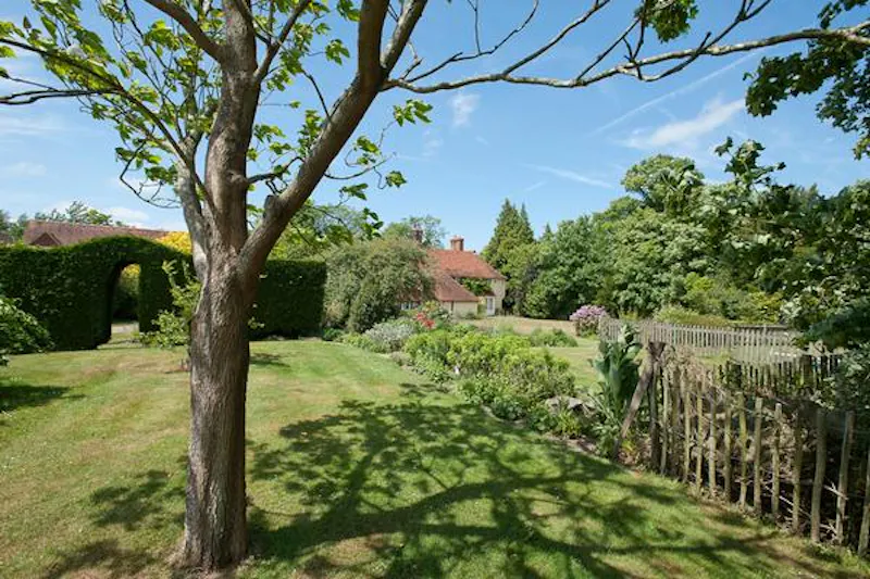 Kent traditional country house, M286 (photo 43)