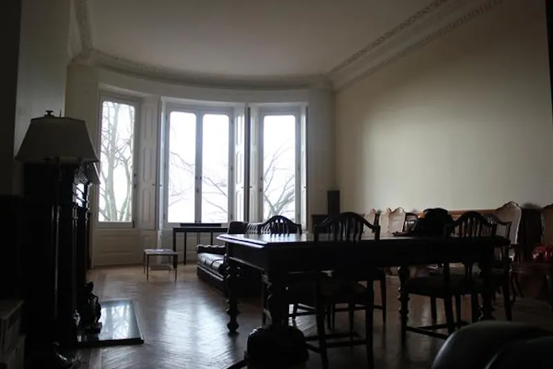 Period flat in Richmond, F1057 (photo 3)
